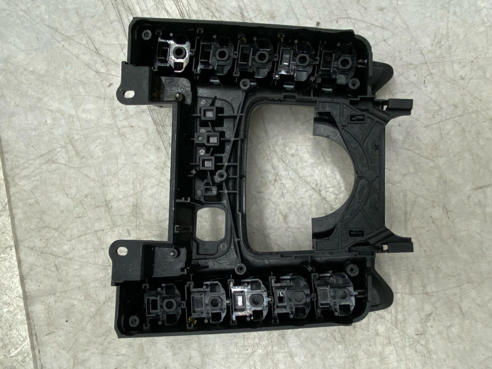 2020-2025 ASTON MARTIN DBX CENTER CONSOLE DRIVE MODE SWITCH PANEL MY83-13D730-AC