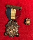 CIVIL WAR SONS OF UNION VETERANS OF THE CIVIL WAR MEMBERSHIP AND BUTTONHOLE PIN