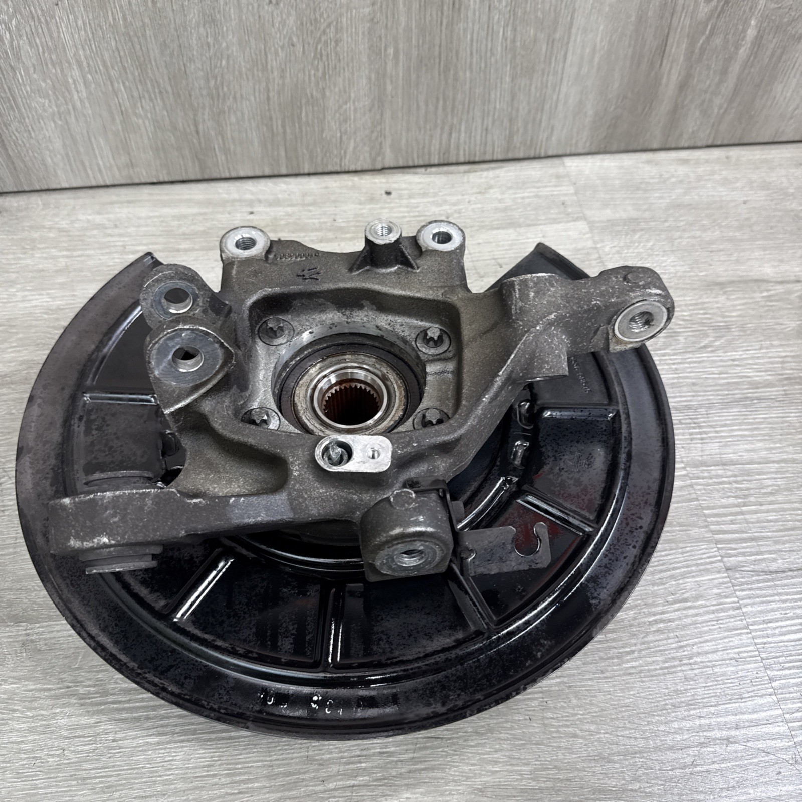 ✅ 2014-17 Maserati Quattroporte Rear Right Side Spindle Knuckle Hub Bearing OEM