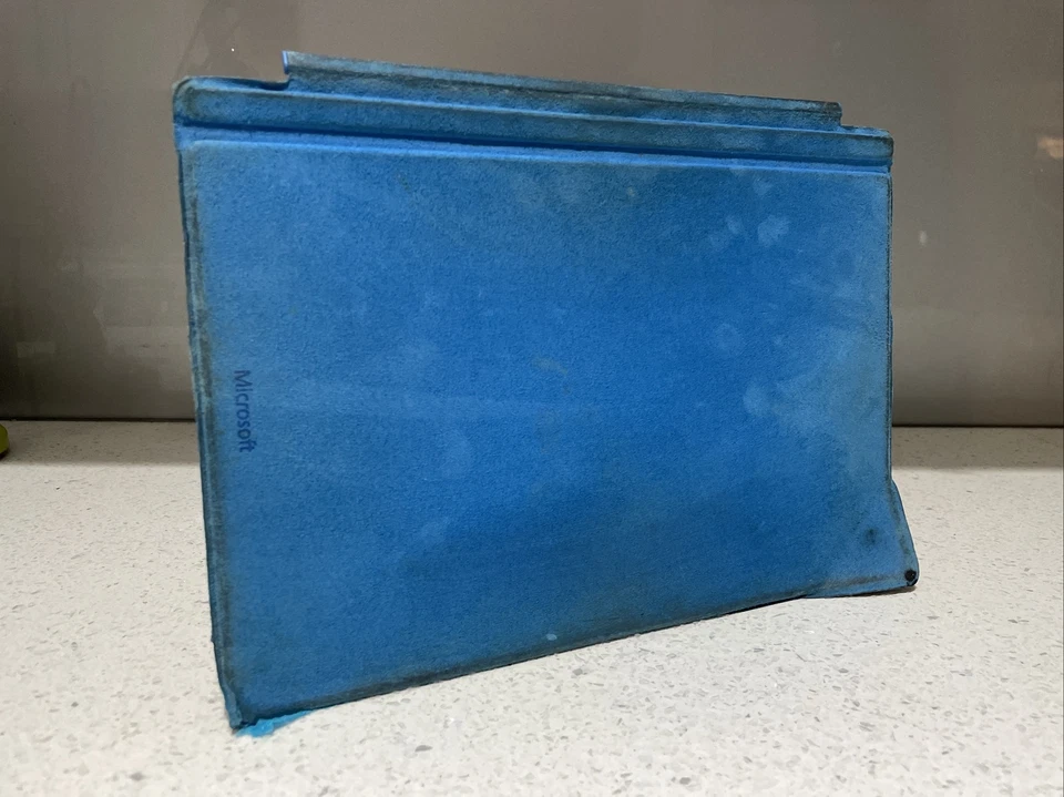 Genuine Microsoft Surface Pro 3-4-5-6-7Magnetic Keyboard, With Backlit, Blue - Image 2 of 4