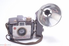   KODAK MODEL BROWNIE HOLIDAY FLASH  BOX  4X6.5CM ON 127 ROLL CAMERA