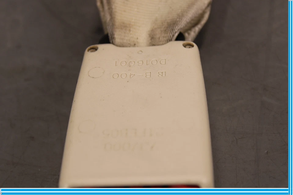 Оригинальный приемник пряжек ремня безопасности со стороны переднего правого пассажира для Lexus SC430 Z40 02–10 годов выпуска - Изображение 4 из 4