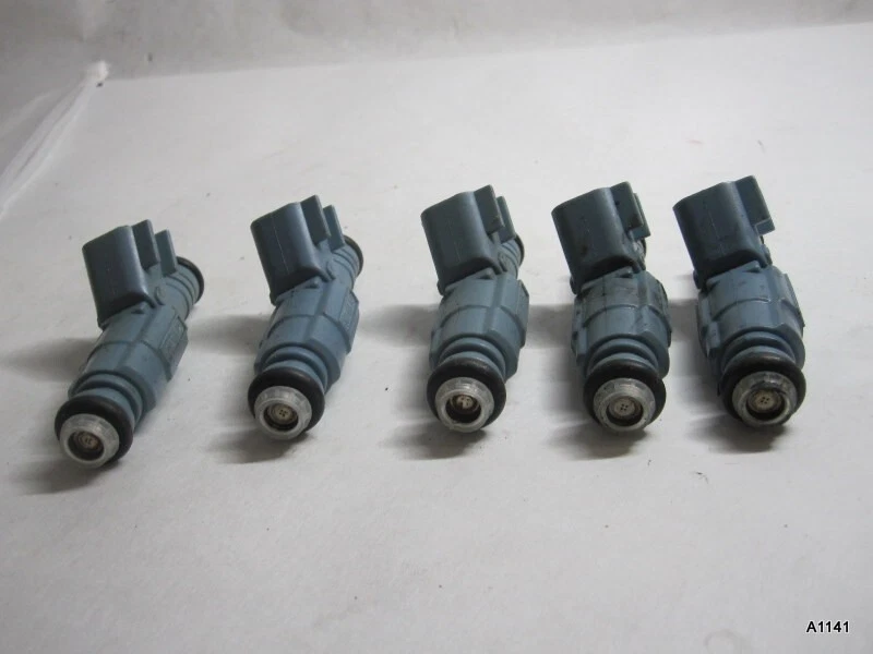 Juego de 5 inyectores de combustible Bosch 4 agujeros Jeep Cherokee 1998-2000 Mercedes-Benz C43 AMG Foto 2 de 4