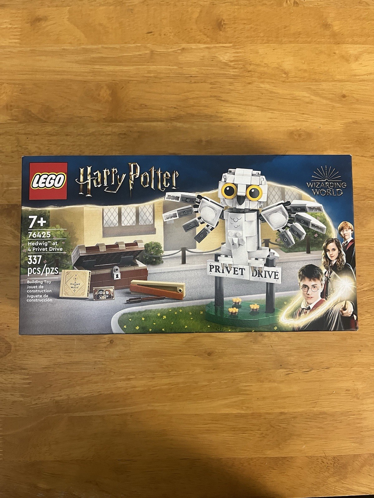 Lego Harry Potter Hedwig Owl at 4 Privet Drive Building Set 76425