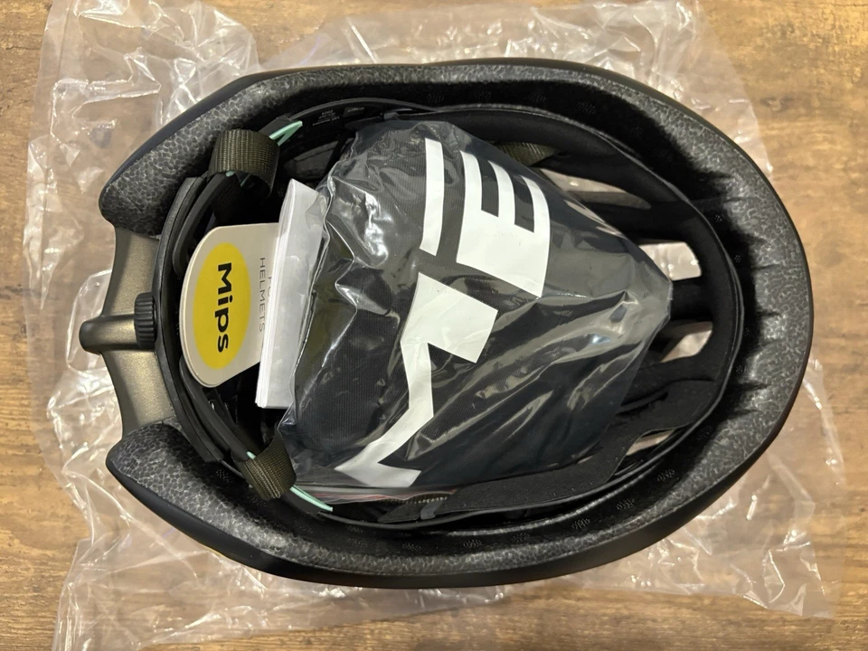 Casco Trenta 3K Carbono MIPS Talla Grande Negro Edición Tadej Pogacar Foto 4 de 4