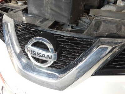 Used Upper Grille fits: 2015 Nissan Rogue VIN 5 1st digit USA built upper w/o su