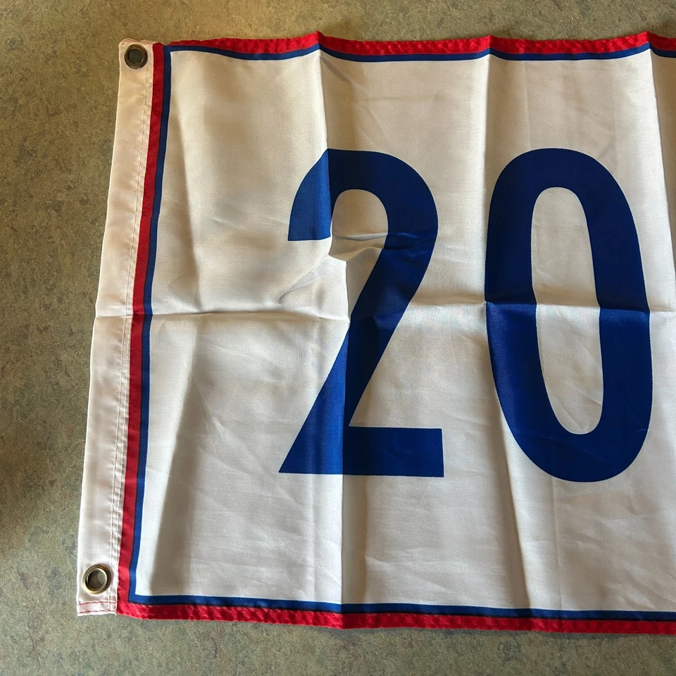 PHILADELPHIA PHILLIES 2007 NL EAST CHAMPIONS SGA BANDERA MODELO BANDERÍN Foto 2 de 4