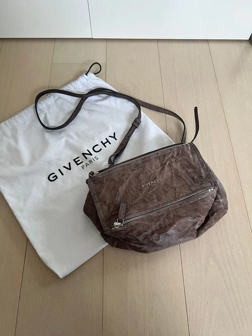 Givenchy — GIVENCHY PANDORA Box Mini Women's 2Way Shoulder Bag Authentic w/ Dust bag Greige