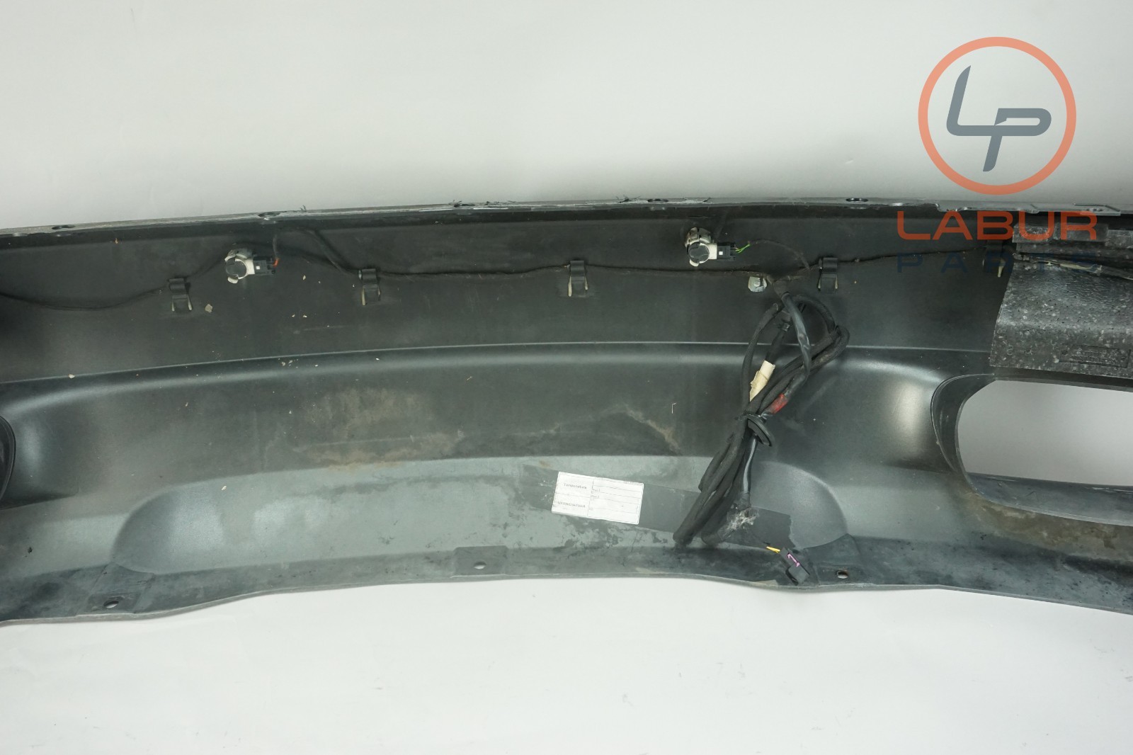 M139 03-08 Maserati Quattroporte Rear Bumper Cover w/ Parking Sensor Gray Z7060