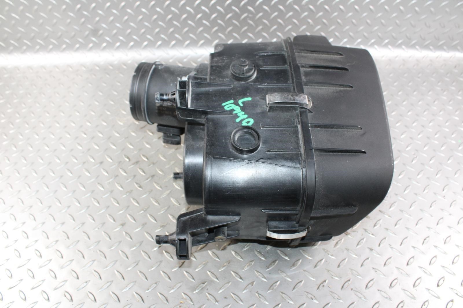 14-17 GHIBLI 3.0L Twin Turbo Driver LH Left Air Intake Filter Housing Cleaner OE