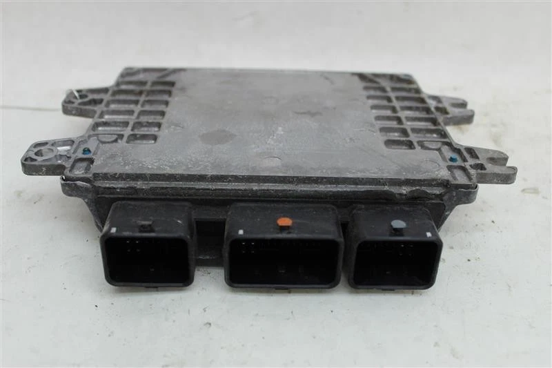 Computadora ECU ECM NISSAN MICRA VERSA 2014 14 2015 15 2016 16 BEM332300A2 980276 Foto 4 de 4