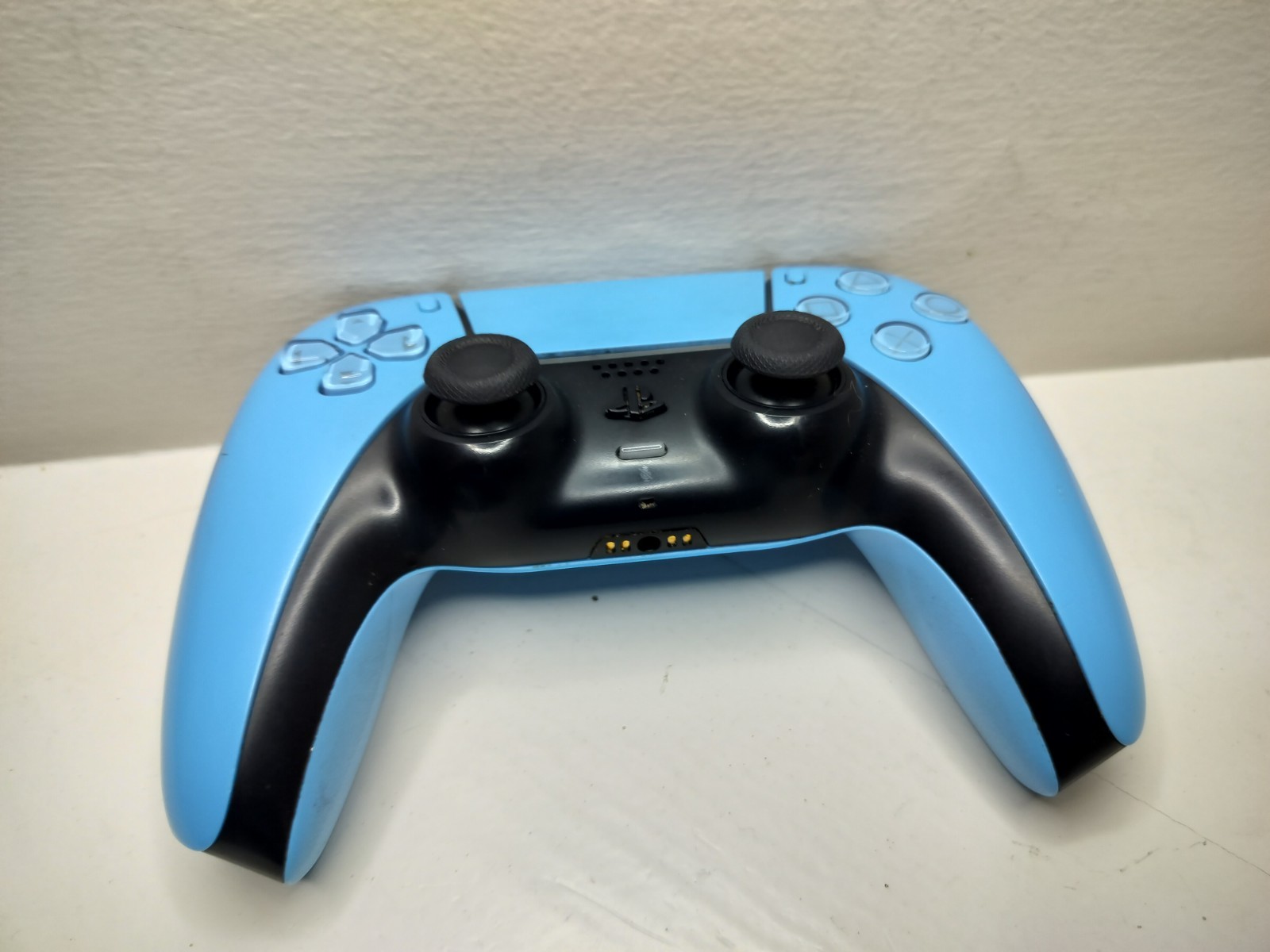 Picture 2 of 6