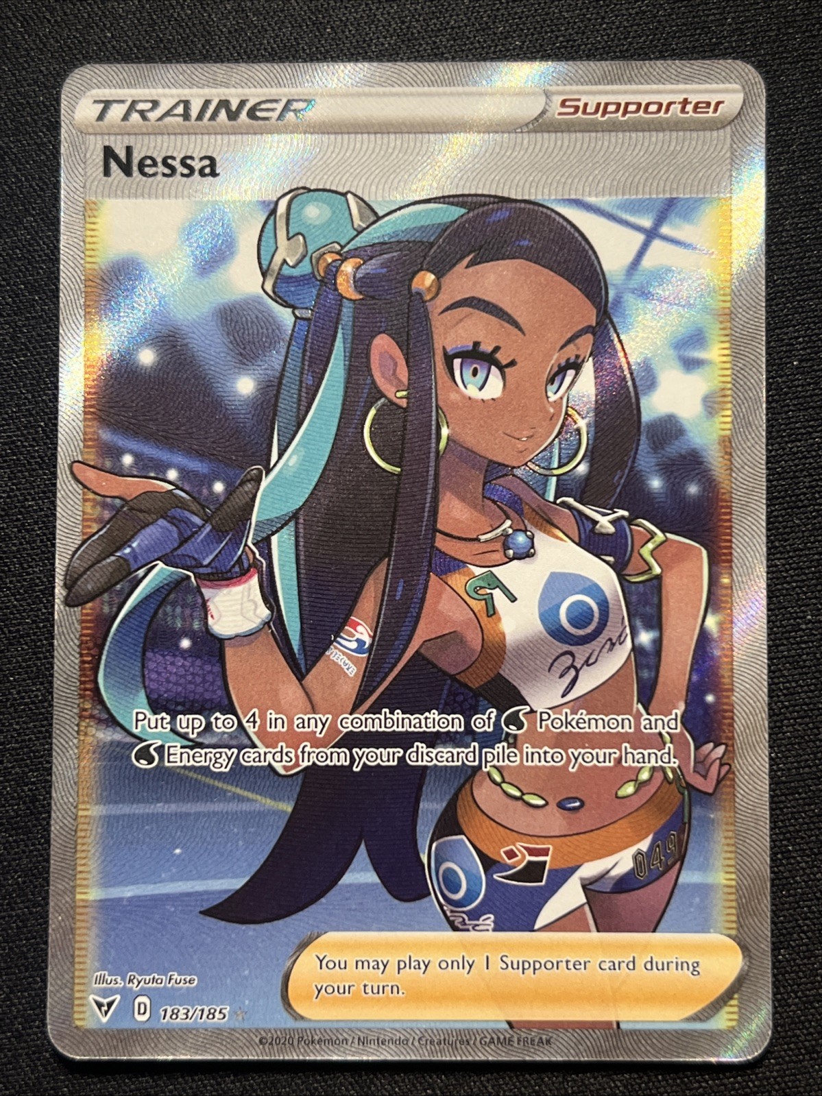 Nessa Full Art Trainer SWSH Vivid Voltage 183/185 Pokémon Card NM/M