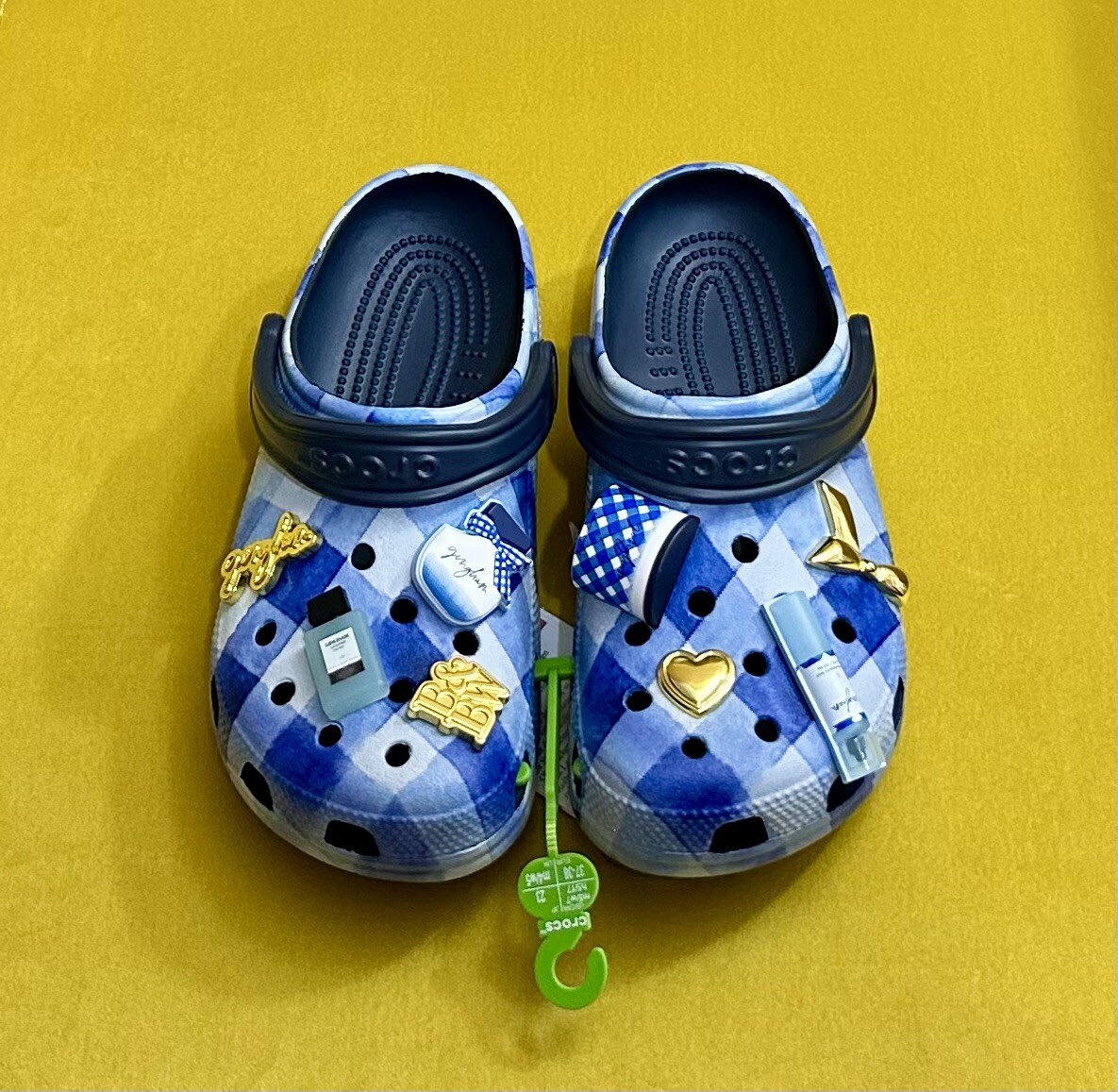 Collections Crocs Limited Edition Crocs 2019 Minecraft Classic
