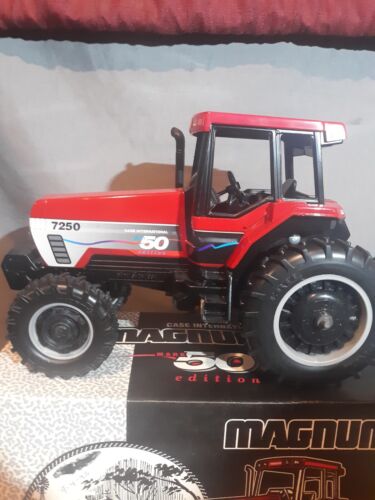 Case/IH 7250 Magnum Tractor w FWA Mark 50 Edition 1/16 Scale by Ertl - Picture 2 of 5