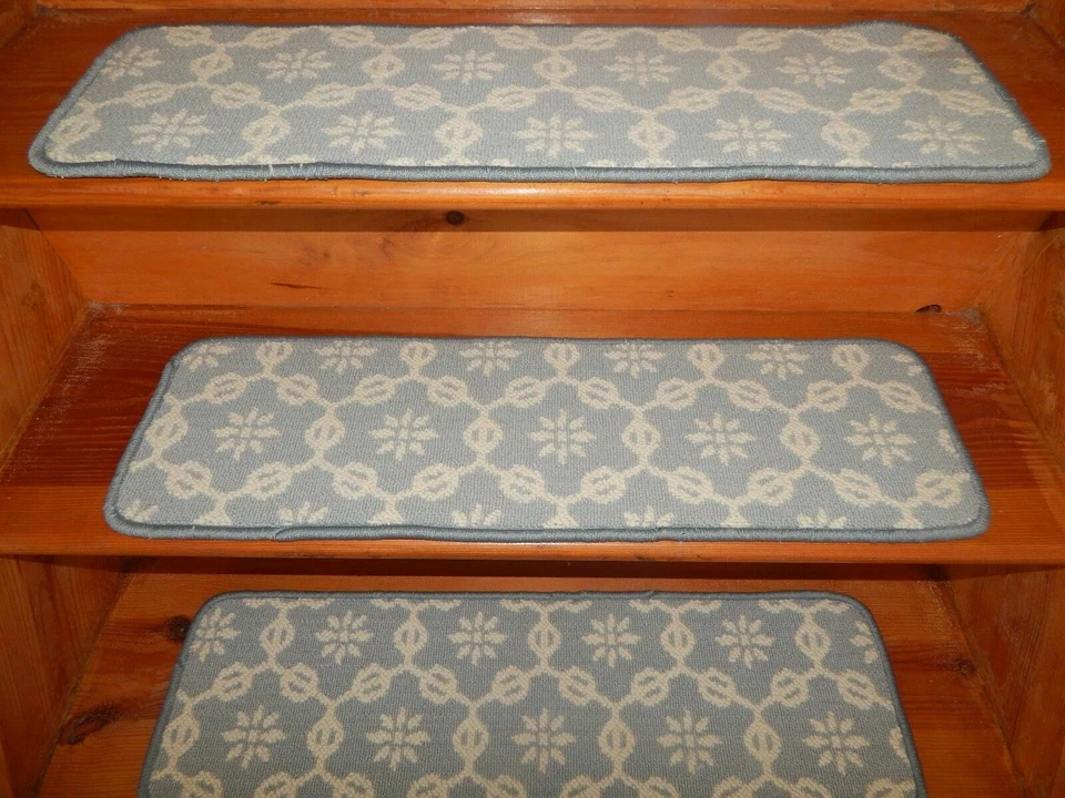 14 = peldaños de escalera de alfombra de lana tejida de 9"" x 30"" paso. Foto 2 de 4