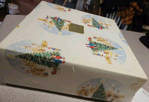 Mikasa Bone China Merry Christmas Plate, Cup & Saucer In Original Box - Picture 10 of 12