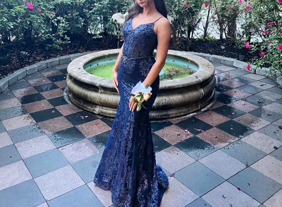 Blue Jovani prom dress size 4 (height 5'2) - Image 4 of 4