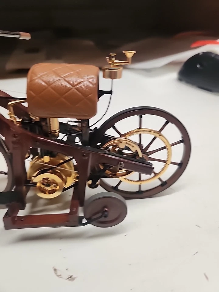 Vintage Franklin Mint 1885 Daimler Single Track Motor Vehicle Model  - Image 3 of 4