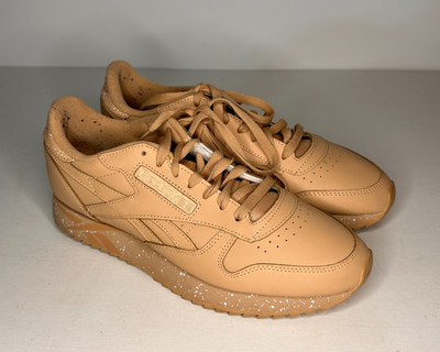 Reebok Classic Beige/Tan Leather Sneakers Men Size 9
