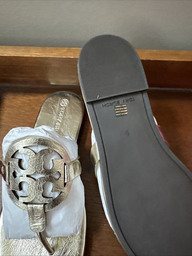 Tory Burch Miller Metallic Wrinkled Gold Leather Sandals Flip Flop Size 9 NIB - Picture 12 of 15