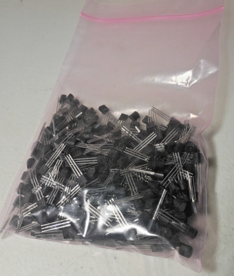 100 LOT: 2N3903 TRANSISTORS, FAIRCHILD SEMICONDUCTOR CORPORATION
