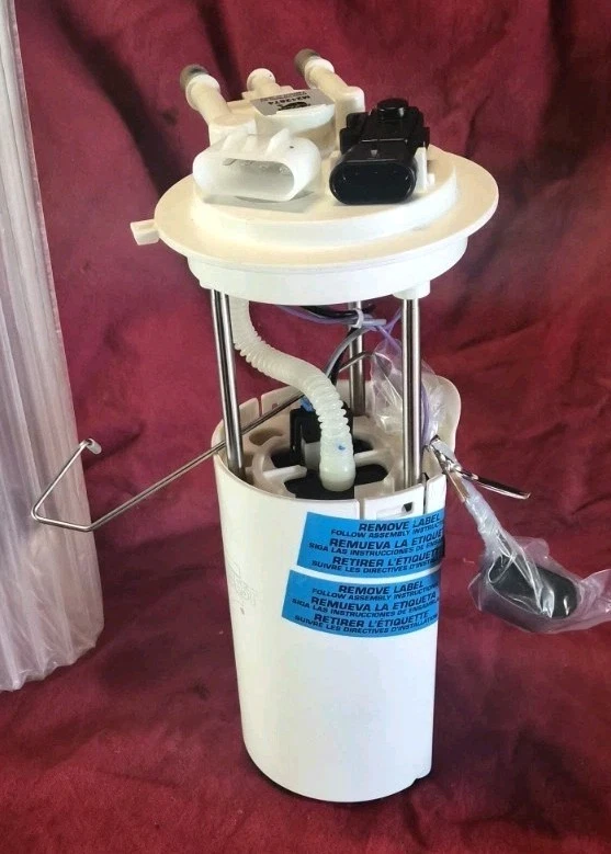 GMC Yukon XL 2001-2001 5,3 V8, 6,0 V8 y bomba de combustible Chevy Suburban 1500 5,3 V8 Foto 3 de 4