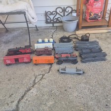 1959 Lionel train set function rails and workable train