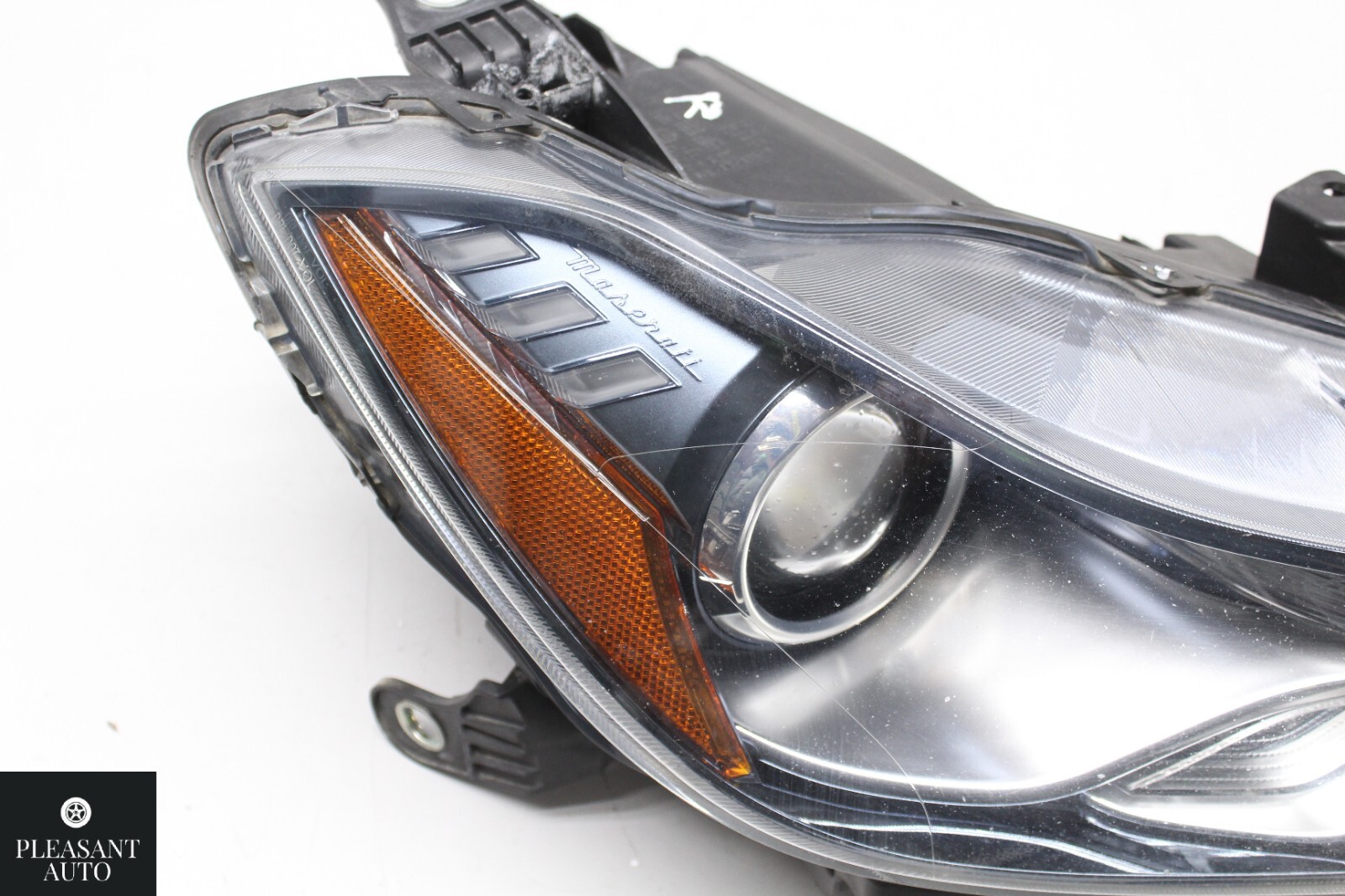 14-19 Maserati Ghibli M157 Right Passenger Side Headlight Lamp Xenon OEM