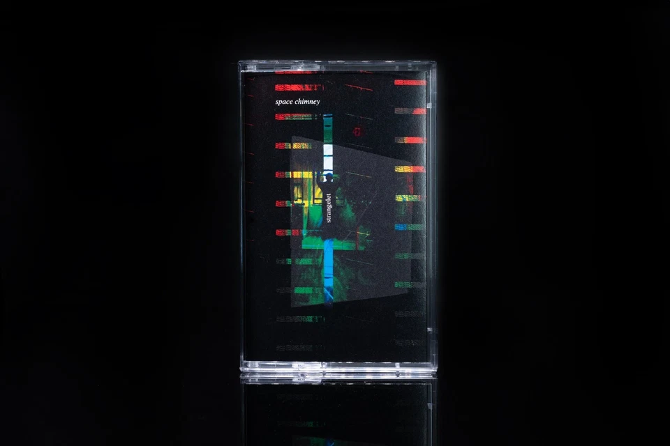 Space Chimney - Strangelet Foto 2 de 4