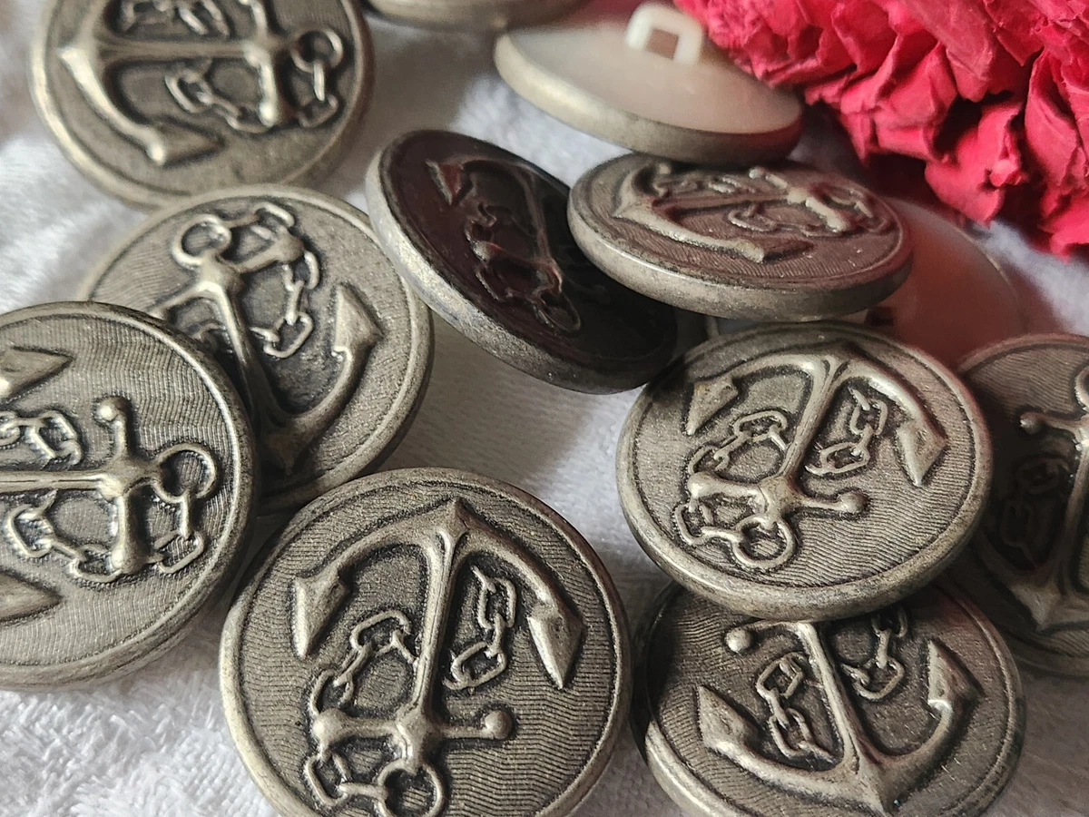 Gros bouton vintage d'occasion - Loisirs créatifs