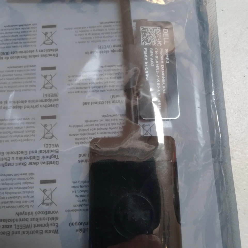 NEW Dell 0M9N09 Display Port to VGA Adapter Original Sealed Packaging - Image 3 of 4
