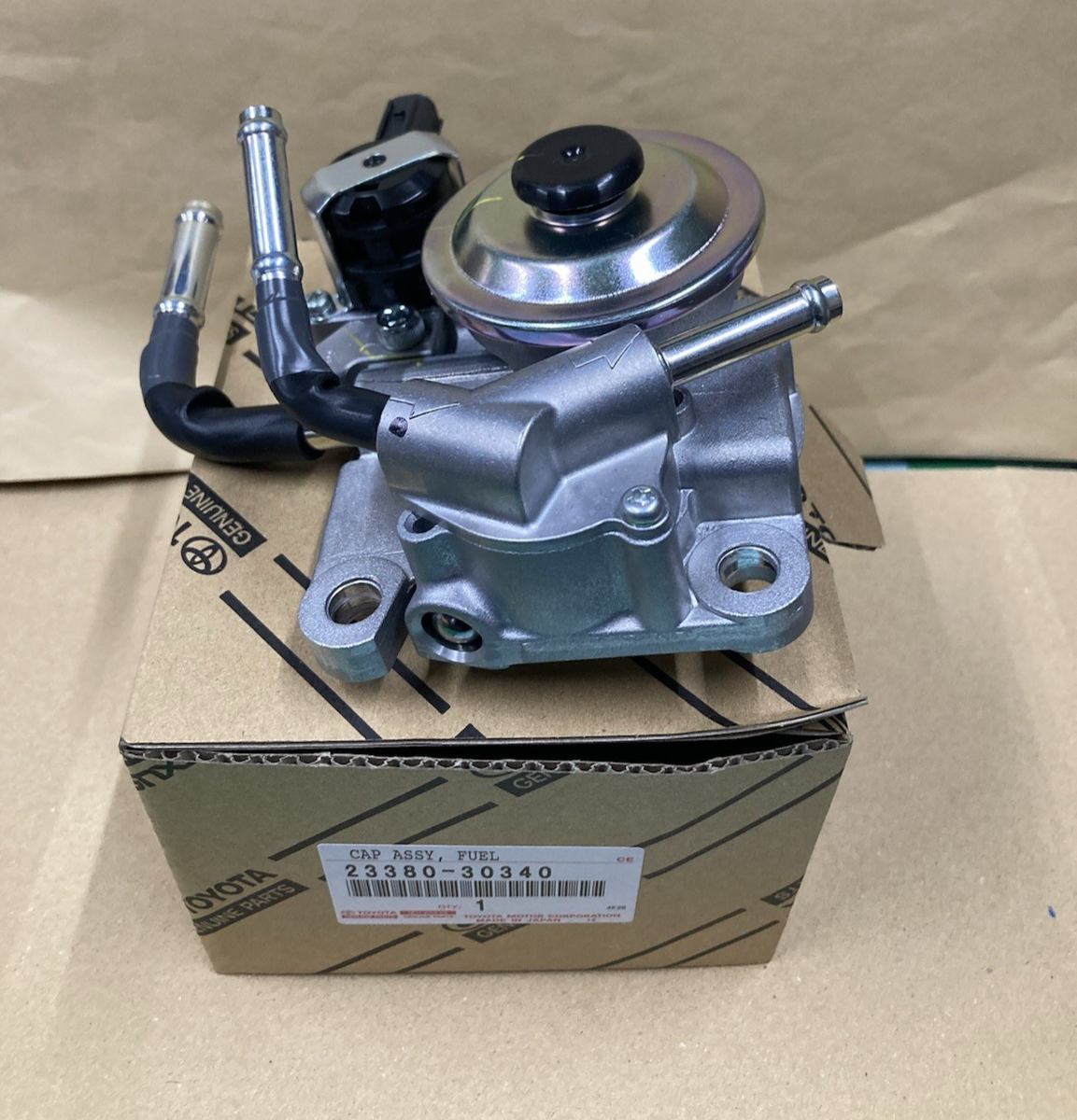 GENUINE OEM 23380-30340 CAP ASSY FUEL FILTER for Toyota Land