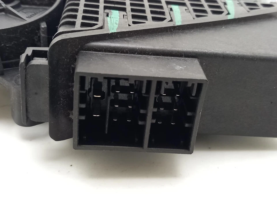 VOLKSWAGEN TRANSPORTER Front Door Window Motor RH 2004-2009 7H0837730BA  — 第 3/4 张图片