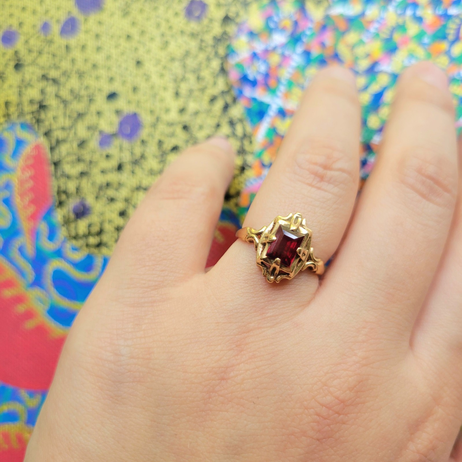 Vintage 10K Solid Gold Simulated Ruby Ornate Ring… - image 16