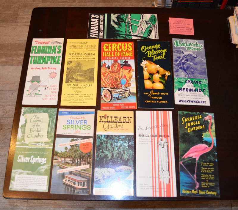 10 plus vintage Florida brochures. $7.99!