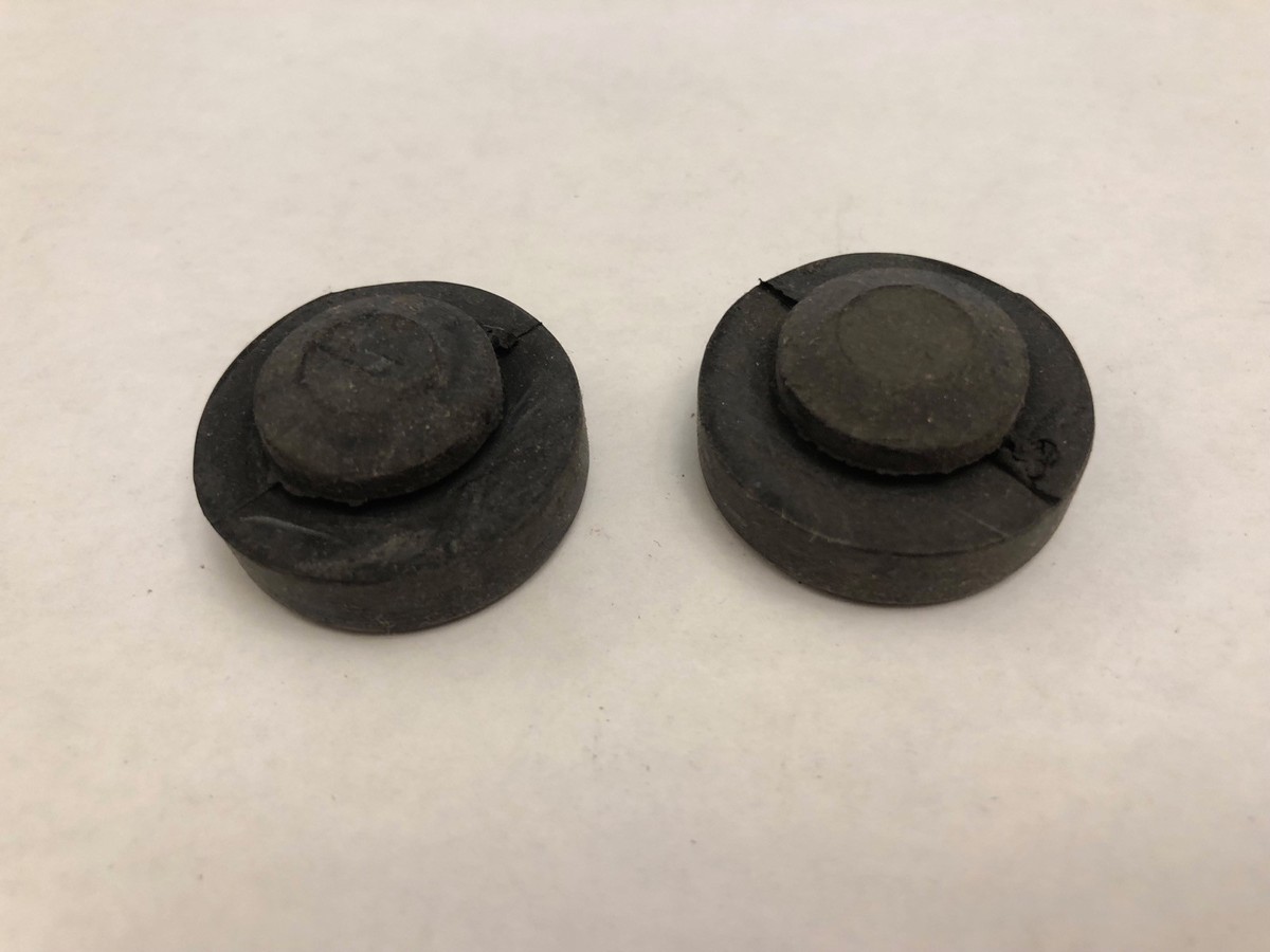 2 PK Kawasaki NOS NEW 92075-157 Side Stand Rubber Damper Z1 KSV