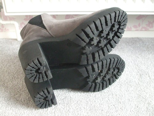 WORN ONCE GREY SUEDE BOOTS SZ 6½ CHUNKY HEEL & SOLE by GEORGE EXCELLENT CONDITON - Picture 7 of 13