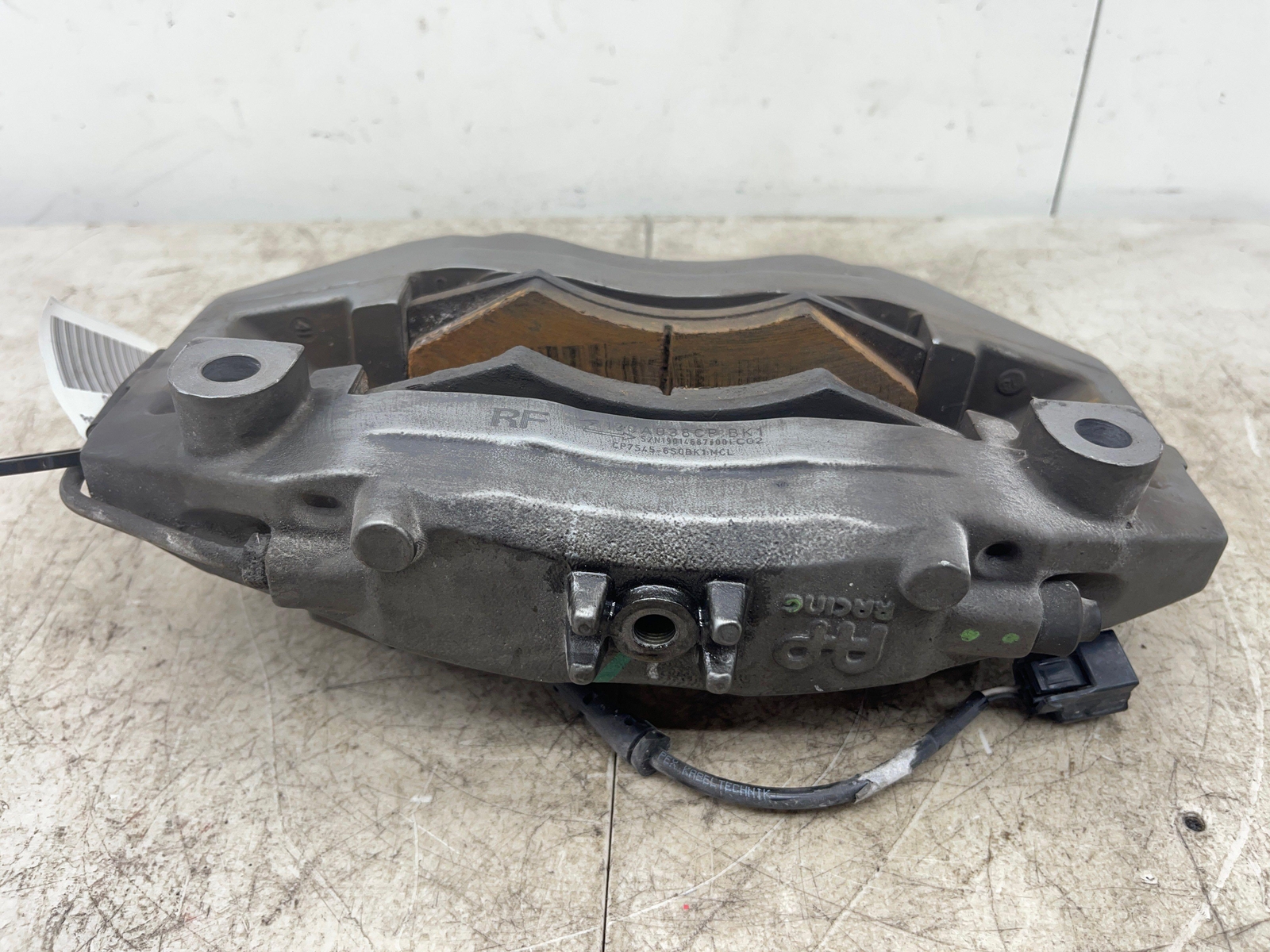 2020-2023 MCLAREN GT FRONT RIGHT BRAKE CALIPER GREY OEM 2021 2022