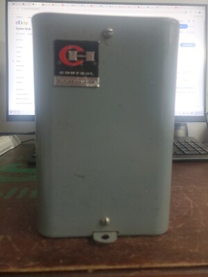 CUTLER HAMMER Model 6-2-3 Contactor 10AMP 600V Enclosure (CX24E)
