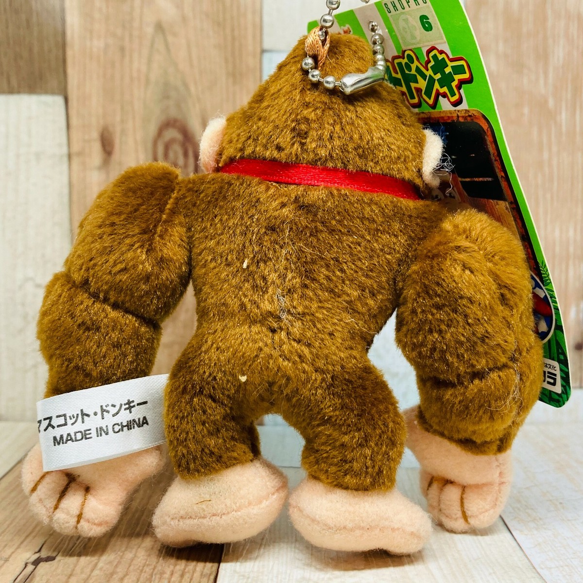 Nintendo Donkey Kong Keychain ドンキーコング Super Nintendo World Donkey Kong Figure Keychain UNIVERSAL