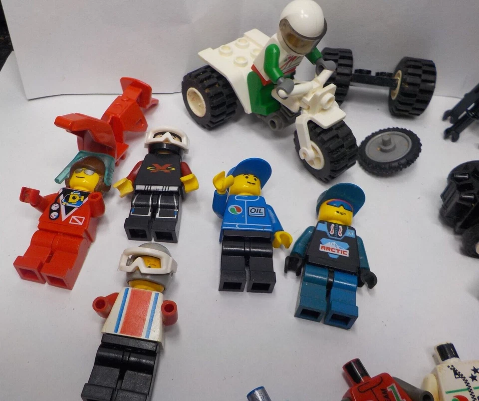 Lego Race Minifigures Lot and Accessories - Image 3 of 4