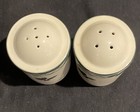 Mikasa ChIna Heritage CAB08 Christmas Story Salt & Pepper Shaker — photo 3