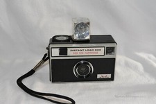 Imperial Instant Load 900 126 Cartridge Film Camera--1960s