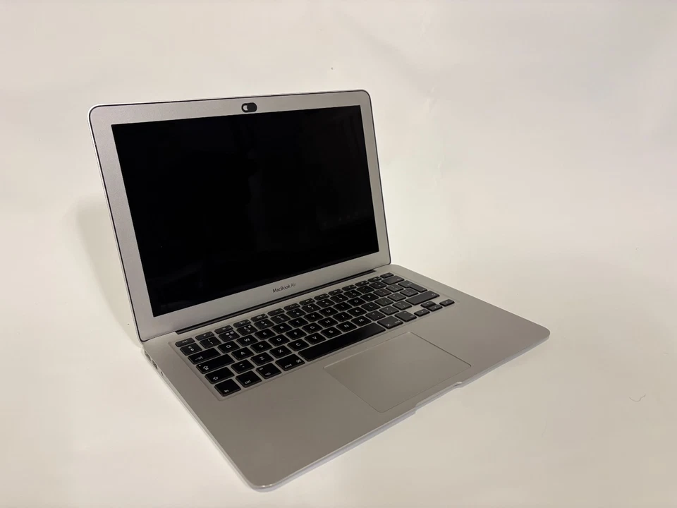 Apple MacBook Air 13" 2014 · i7 · 8GB · 512GB, photo 1 of 5