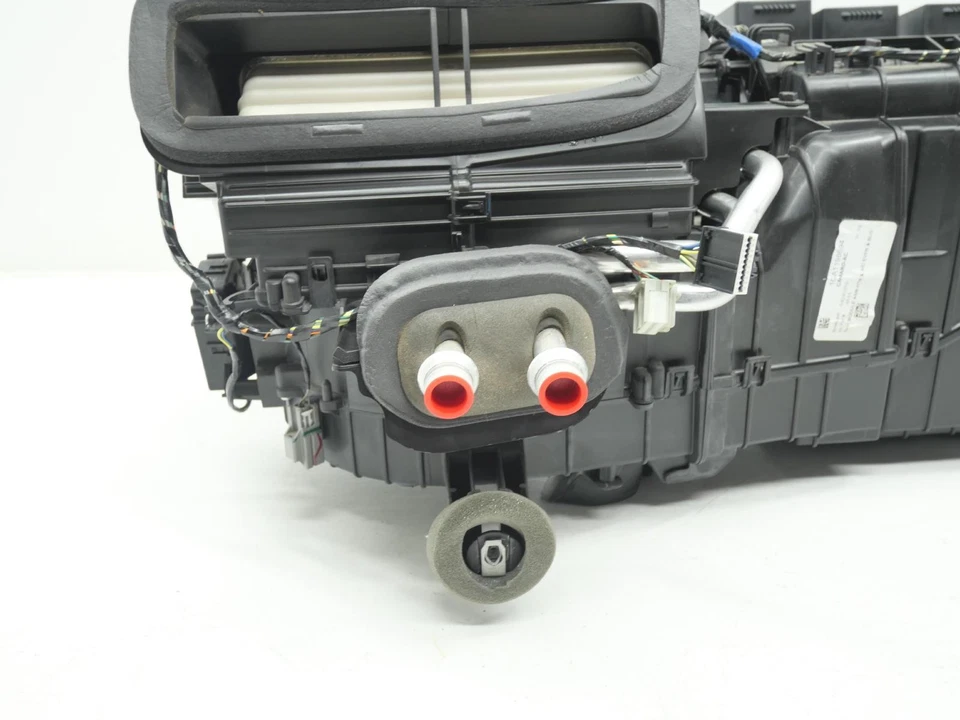 Chevrolet Camaro SS 2016-2024 AIRE ACONDICIONADO CLIMATIZACIÓN CALEFACCIÓN NÚCLEO SOPLADOR MOTOR OEM Foto 4 de 4