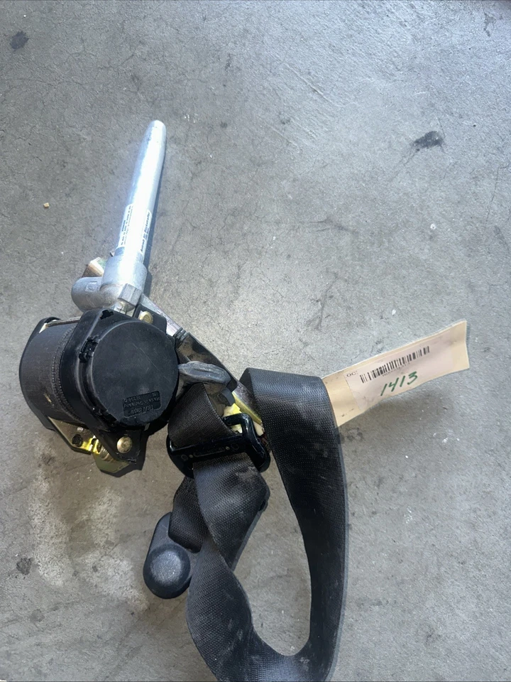 Hebilla cinturón seguridad delantero izquierdo 2018602585 84-93 mercedes-benz w201 190d 190e Foto 3 de 3