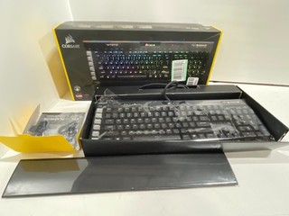 Corsair K95 RGB Platinum wired Mechanical Keybaord