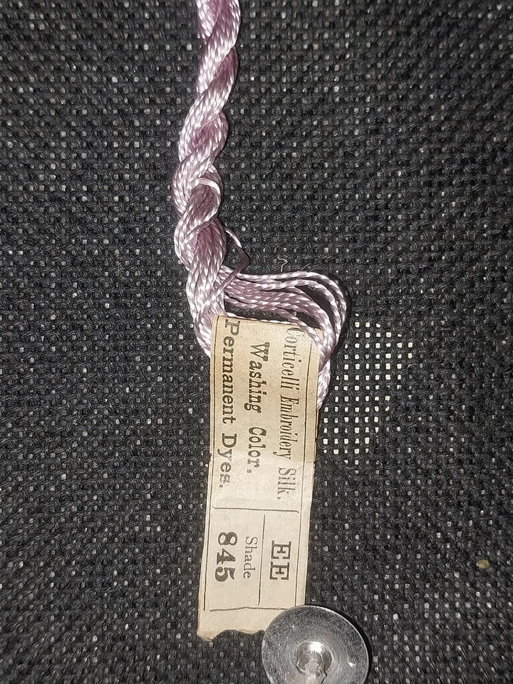 Vintage Silk perle (#8) Corticelli or Richardson Silk - Image 4 of 4