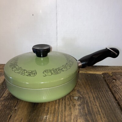 Vintage Avocado Green inch Wearever Pan With Lid Preowned vegetables MCM  retro